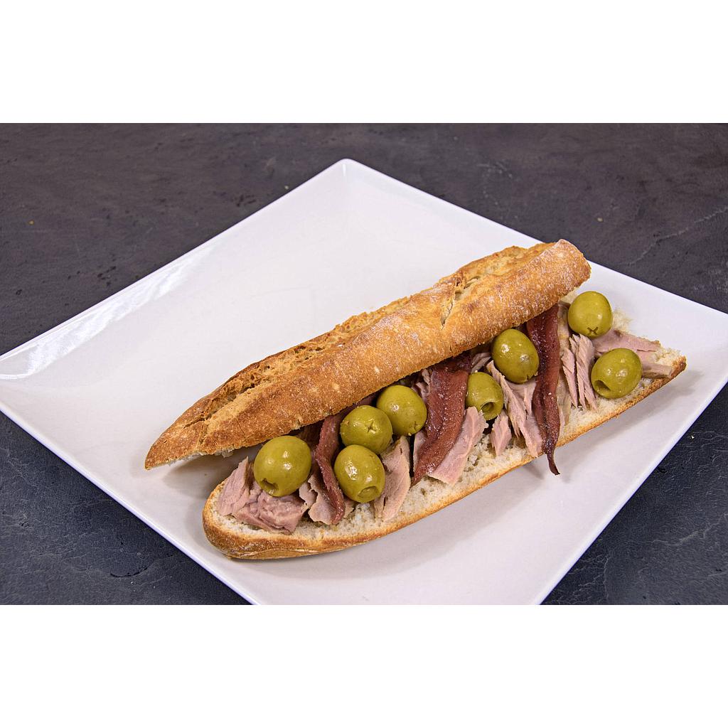 Bocata de anchoas oliva